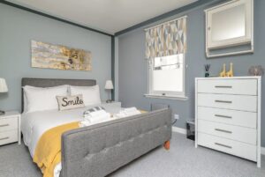 7 Best Airbnbs in Aberdeen, Scotland