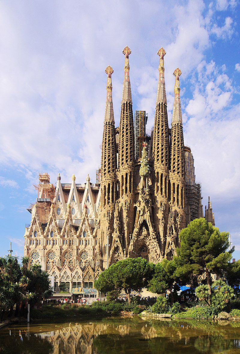 Europe Visita Iglesia #6: Basilica de la Sagrada Familia in Barcelona, Spain